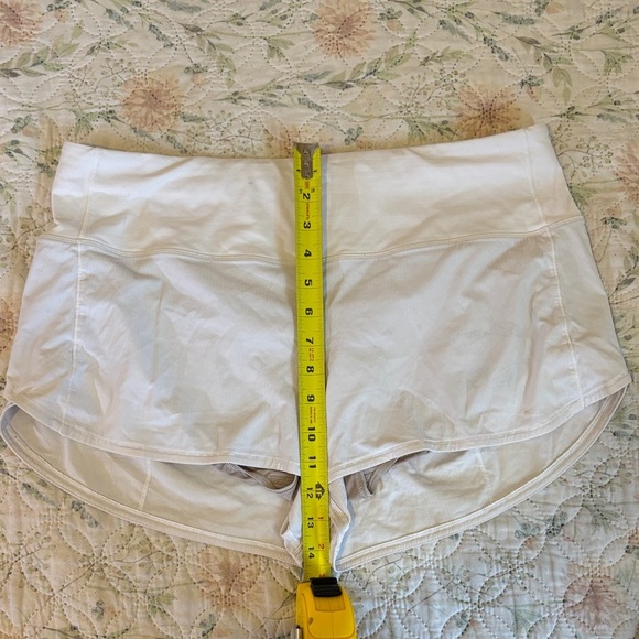 lululemon athletica White Women Shorts - Picture 2 of 6